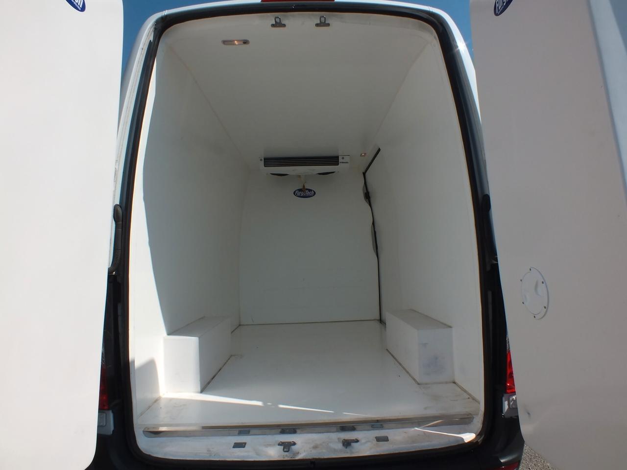 M.B SPRINTER AUTOMATICO COIBENTATO FRIGO 0-4 GRADI