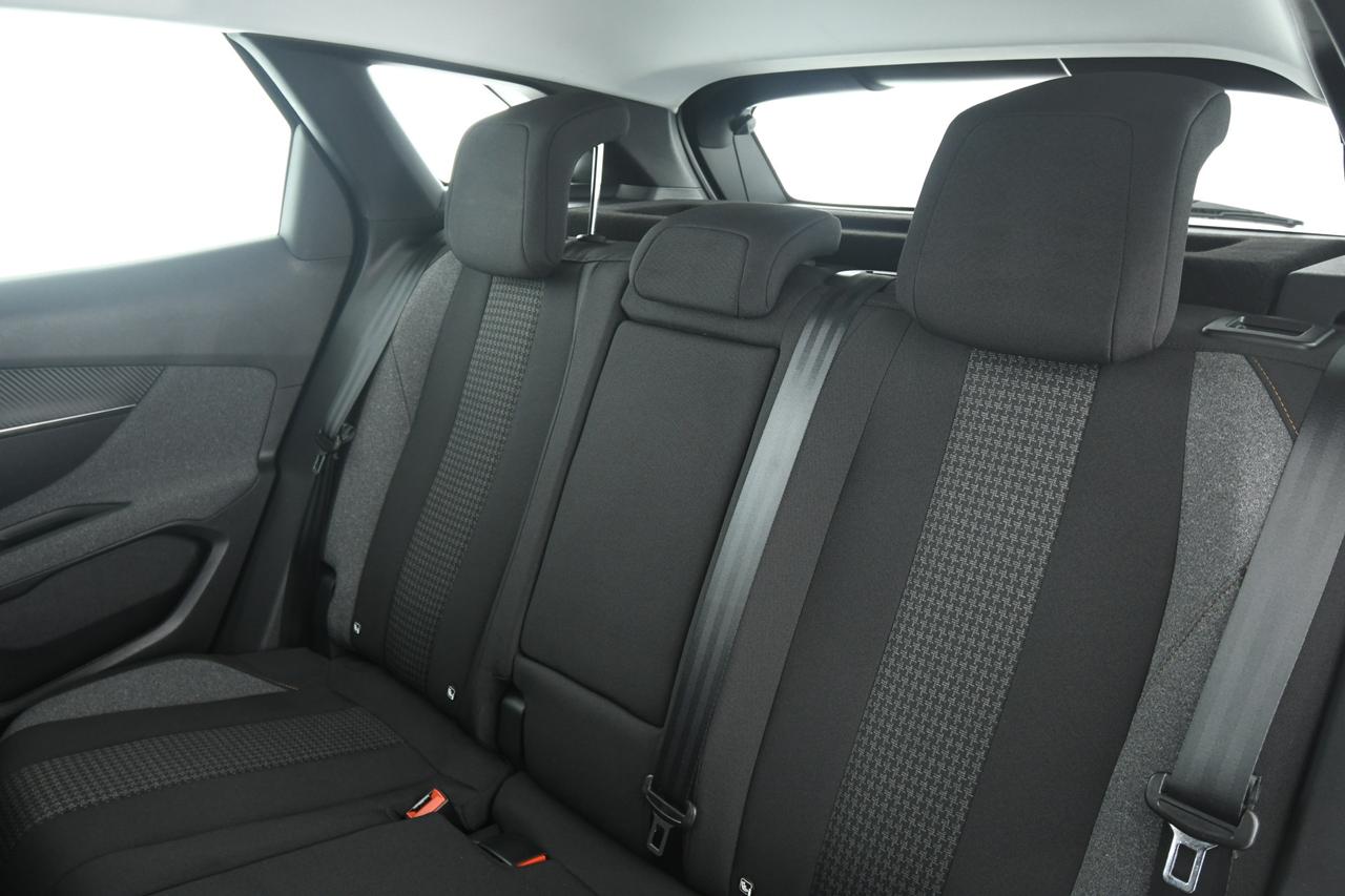 PEUGEOT 3008 1.5 bluehdi Active Business s&s 130cv eat8 NEOPATENTATI+CAMERA