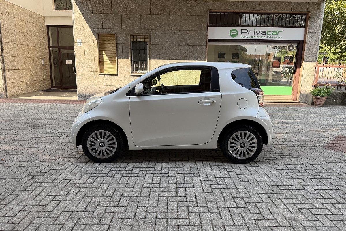 TOYOTA iQ 1.0 CVT Trend