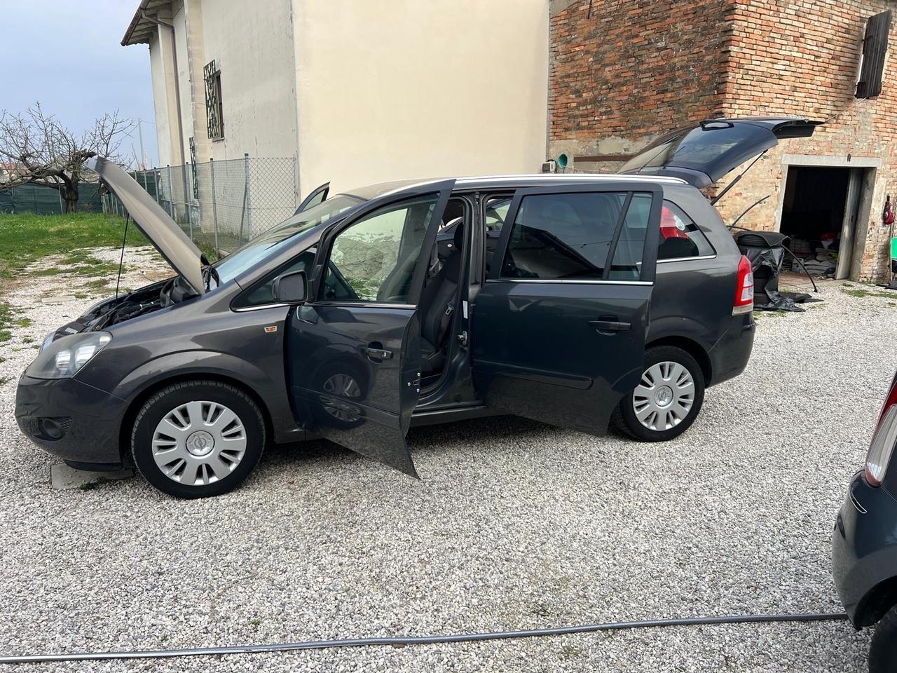 Opel Zafira 1.6 16V ecoM 150CV Turbo One