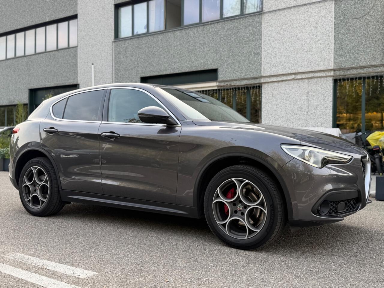Alfa Romeo Stelvio 2.2 Turbodiesel 210 CV*Automatik*4x4*Pelle*