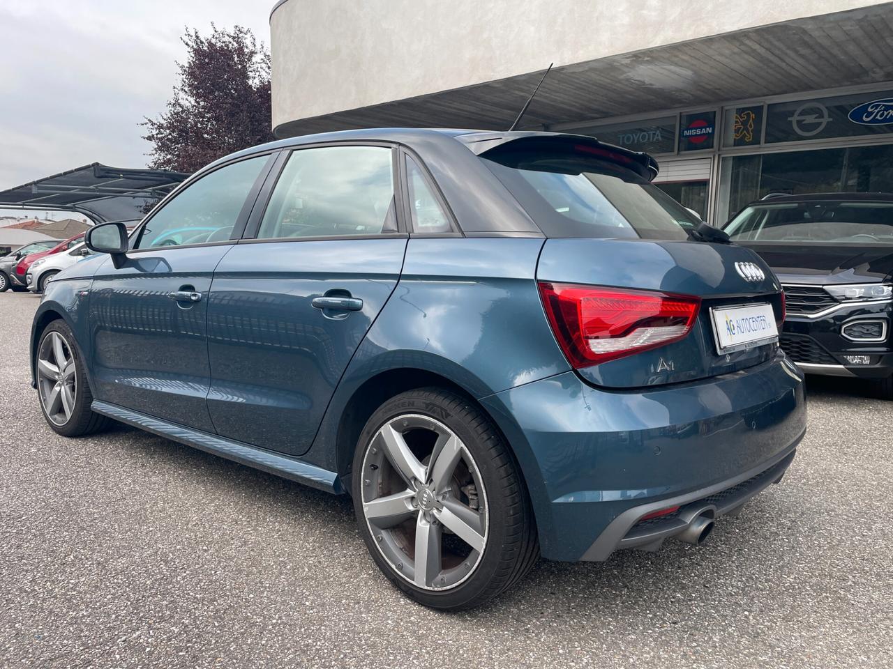 Audi A1 Sportback 1.0 tfsi ultra Sport 95cv S-Line