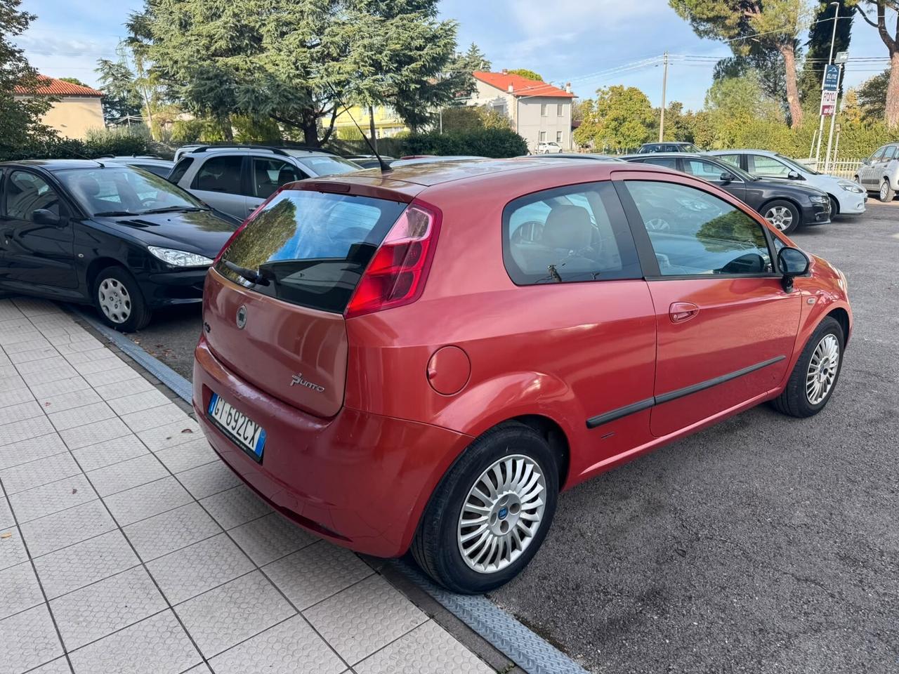 Fiat Grande Punto 1.3 MJT 75 CV 3 porte Active