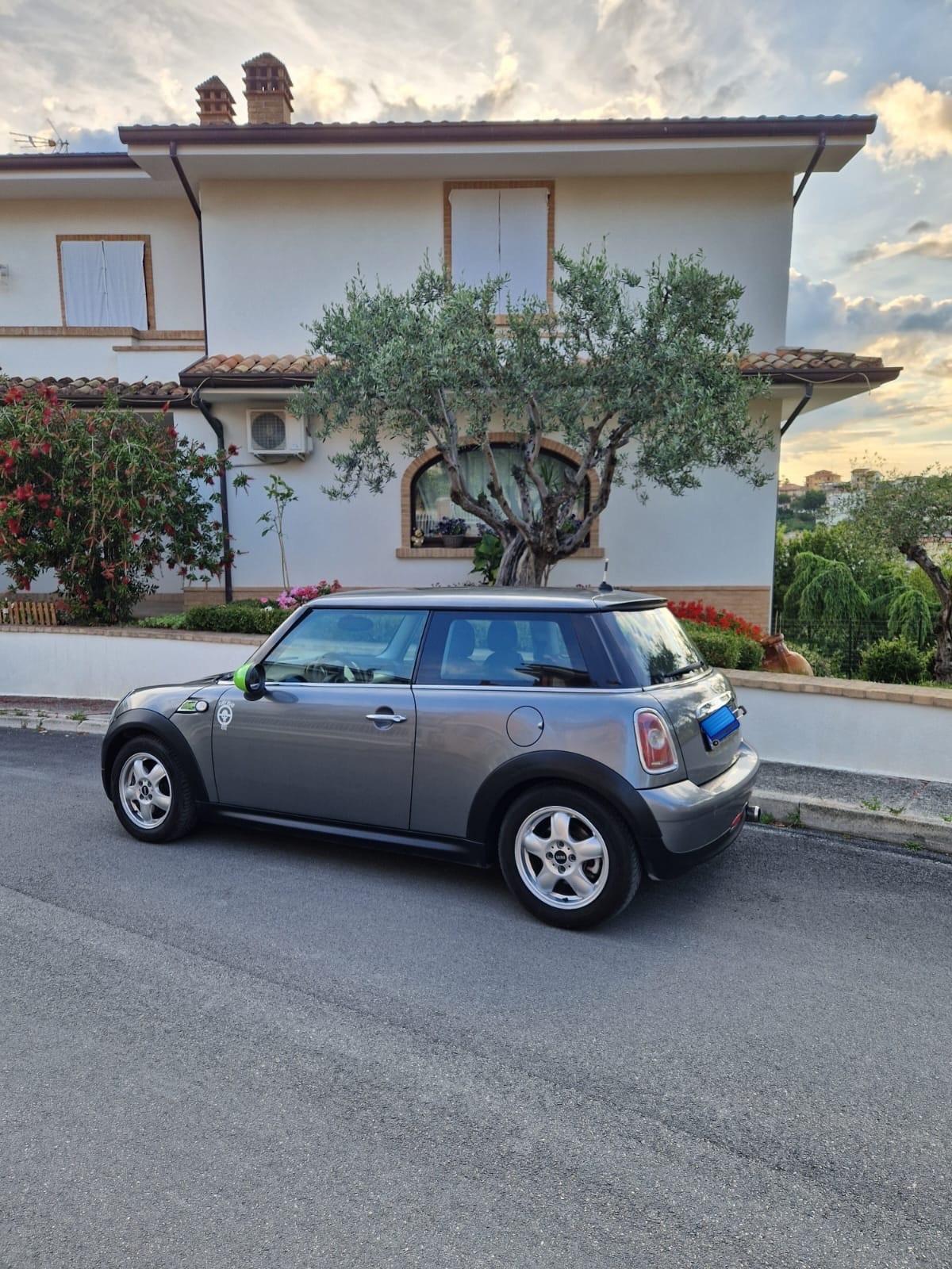 Mini Cooper Clubman 1.6 16V John Works