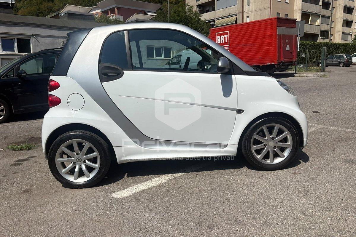 SMART fortwo 1000 52 kW MHD coupé pure