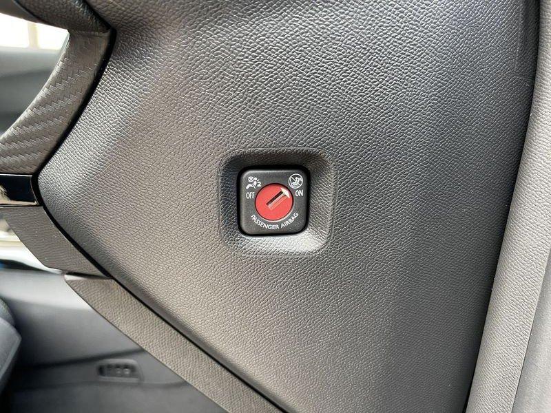 Peugeot 2008 1.2 hybrid GT 145cv e-dcs6 - KM0