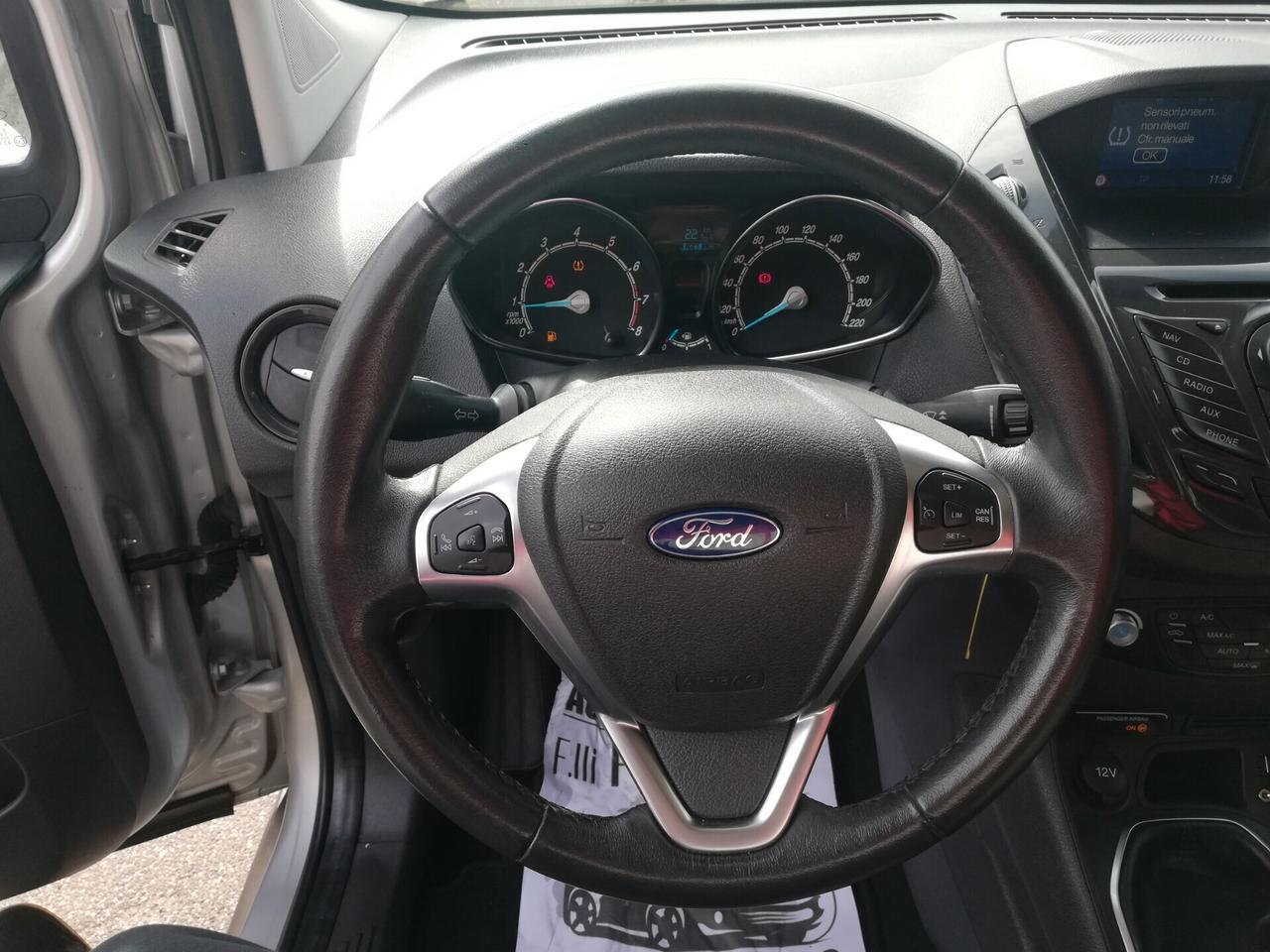 Ford Tourneo Courier 1.0 EcoBoost 100 CV Titanium