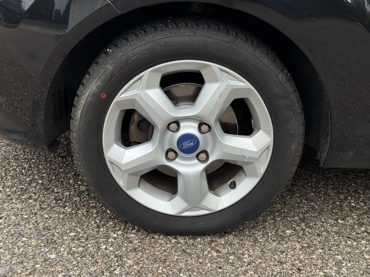 Ford Fiesta 1.4 TDCi 5p. Titaninum NEOPATENTATI