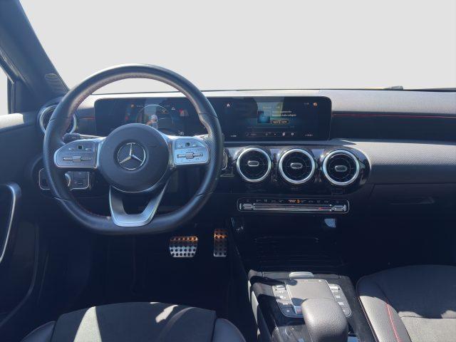 MERCEDES-BENZ A 180 A 180 d Automatic Premium