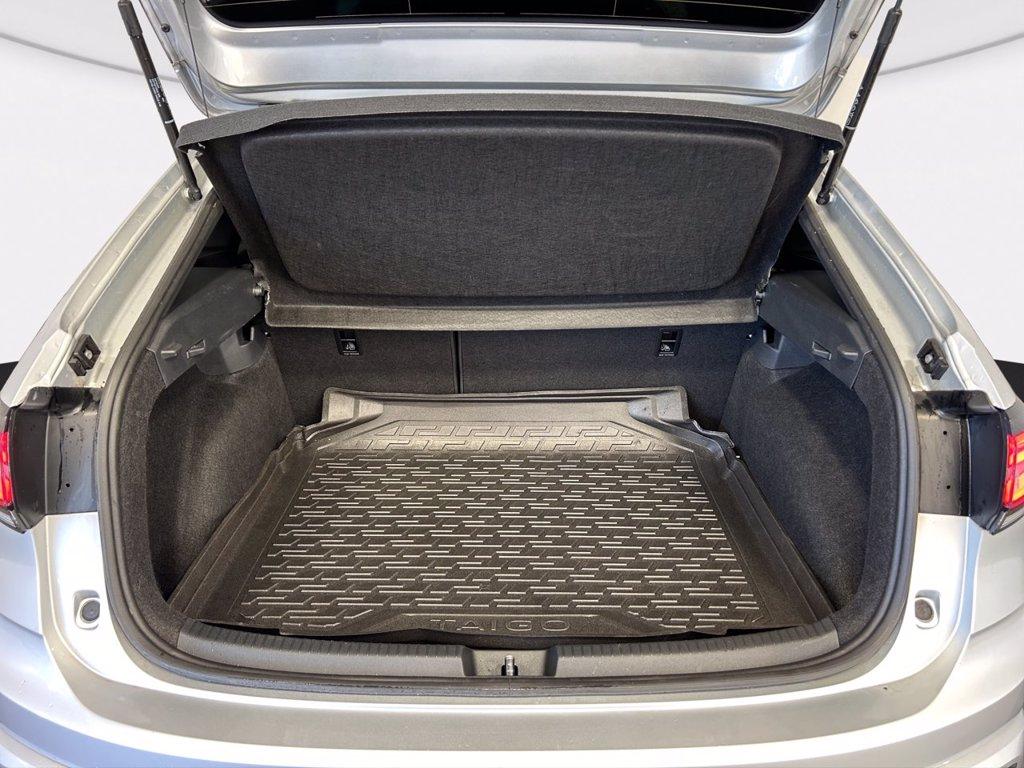 VOLKSWAGEN Taigo 1.0 tsi r-line 110cv del 2022