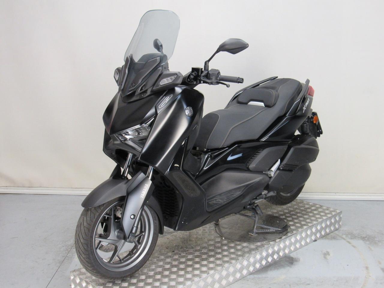 Yamaha X-Max 300 ABS TECH MAX