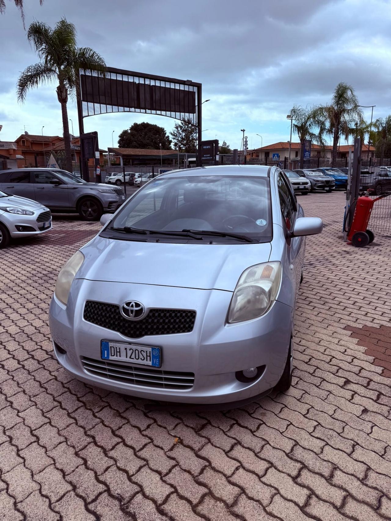 Toyota Yaris 1.3 3 porte Sol