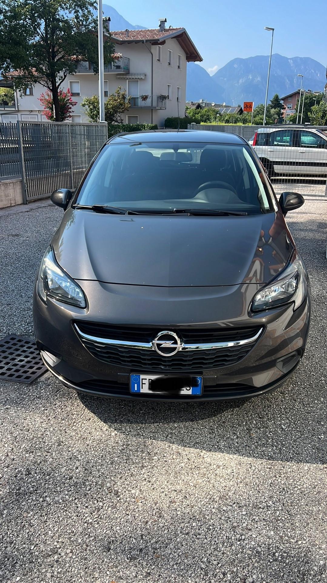 Opel Corsa 1.2 5 porte