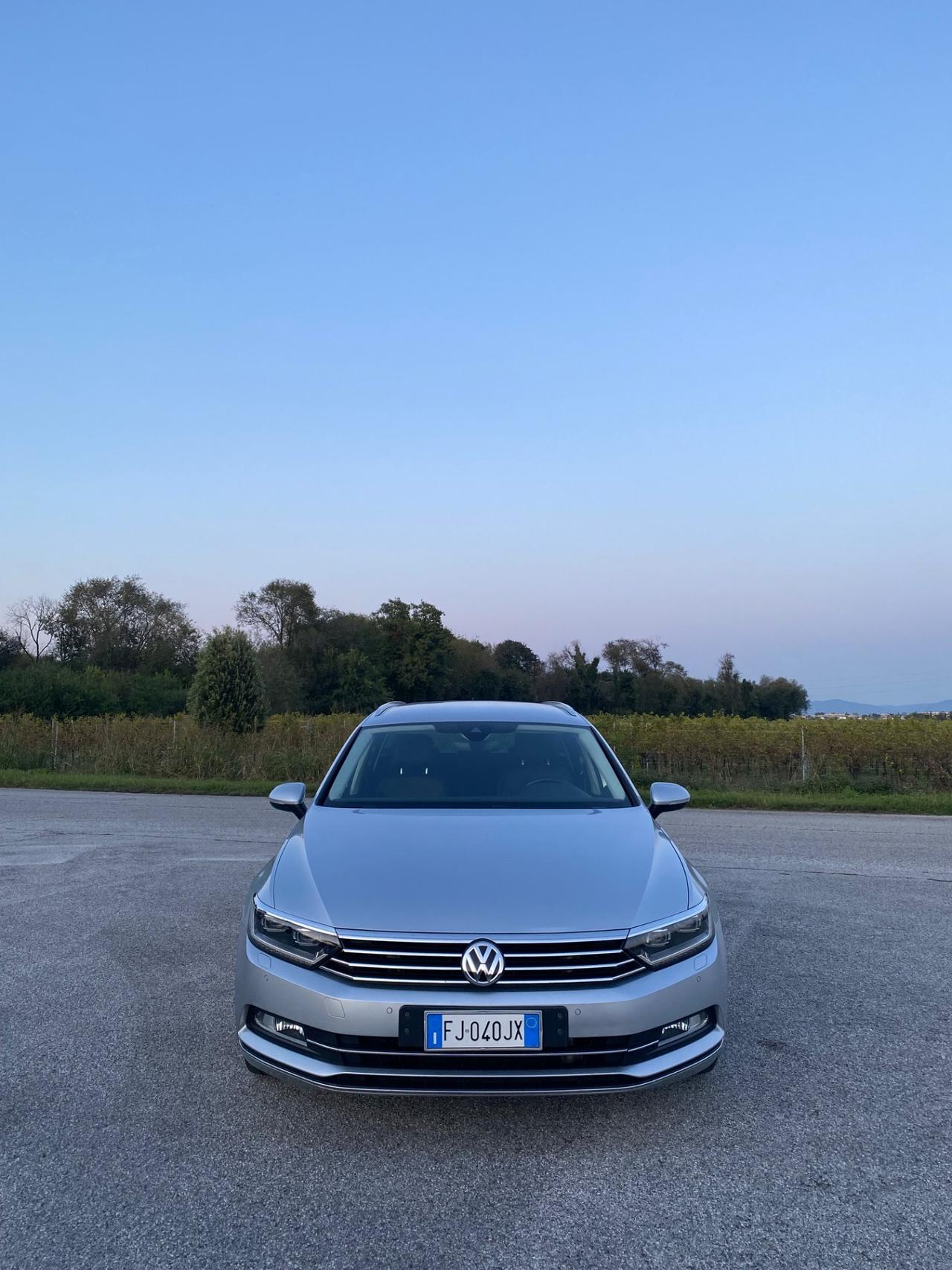 Volkswagen Passat Variant 2.0 TDI DSG Highline BlueMotion Technology