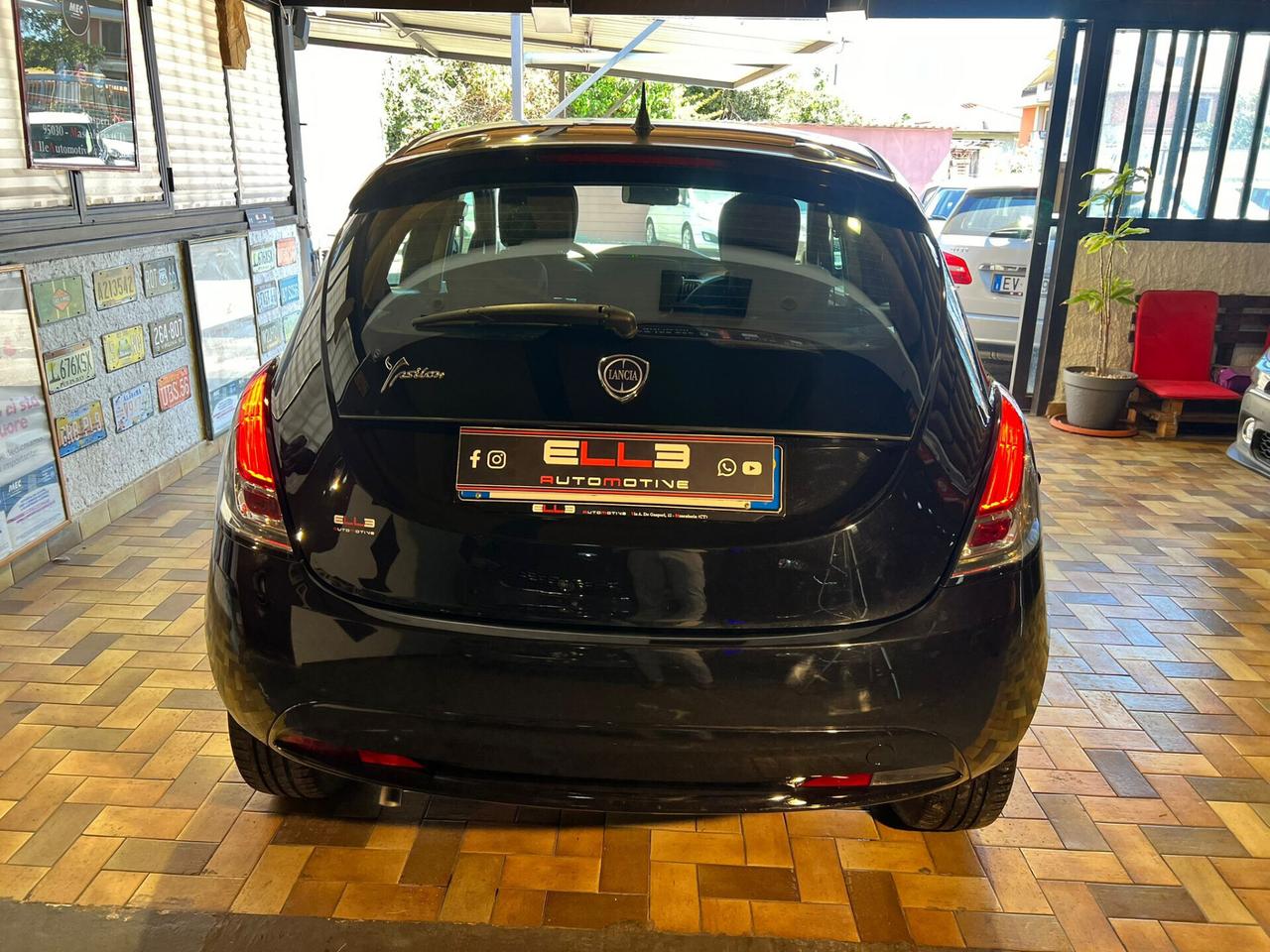 Lancia Ypsilon 1.2 69 CV gold NEOPATENTATO