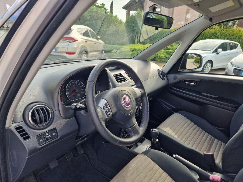 FIAT Sedici 1.6 16V 4x4 Dynamic