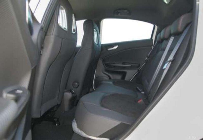 Alfa Romeo Giulietta 1.6 JTDm Carbon Edition