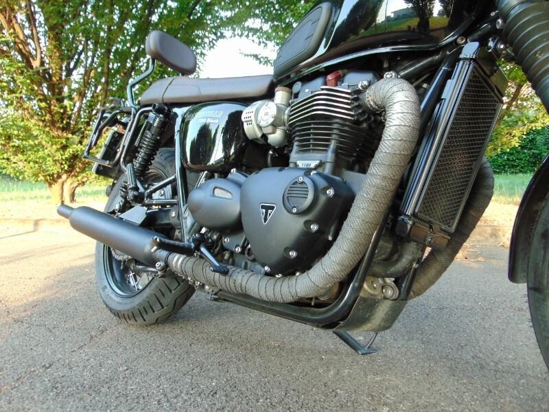 Triumph Bonneville T120 Black