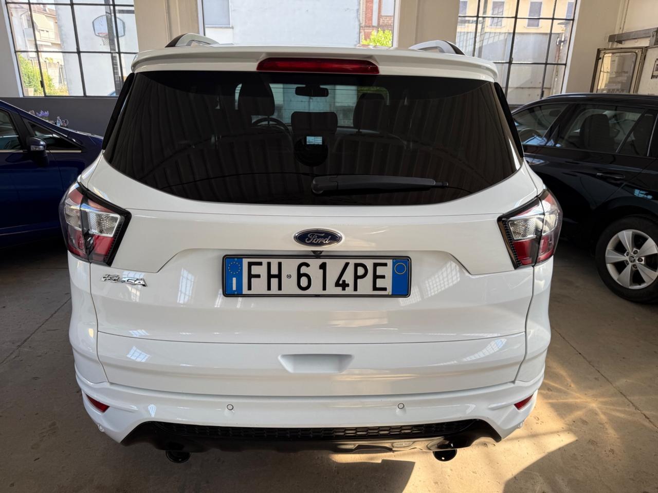 Ford Kuga 2.0 TDCI 150 CV S&S 4WD Powershift ST-Line