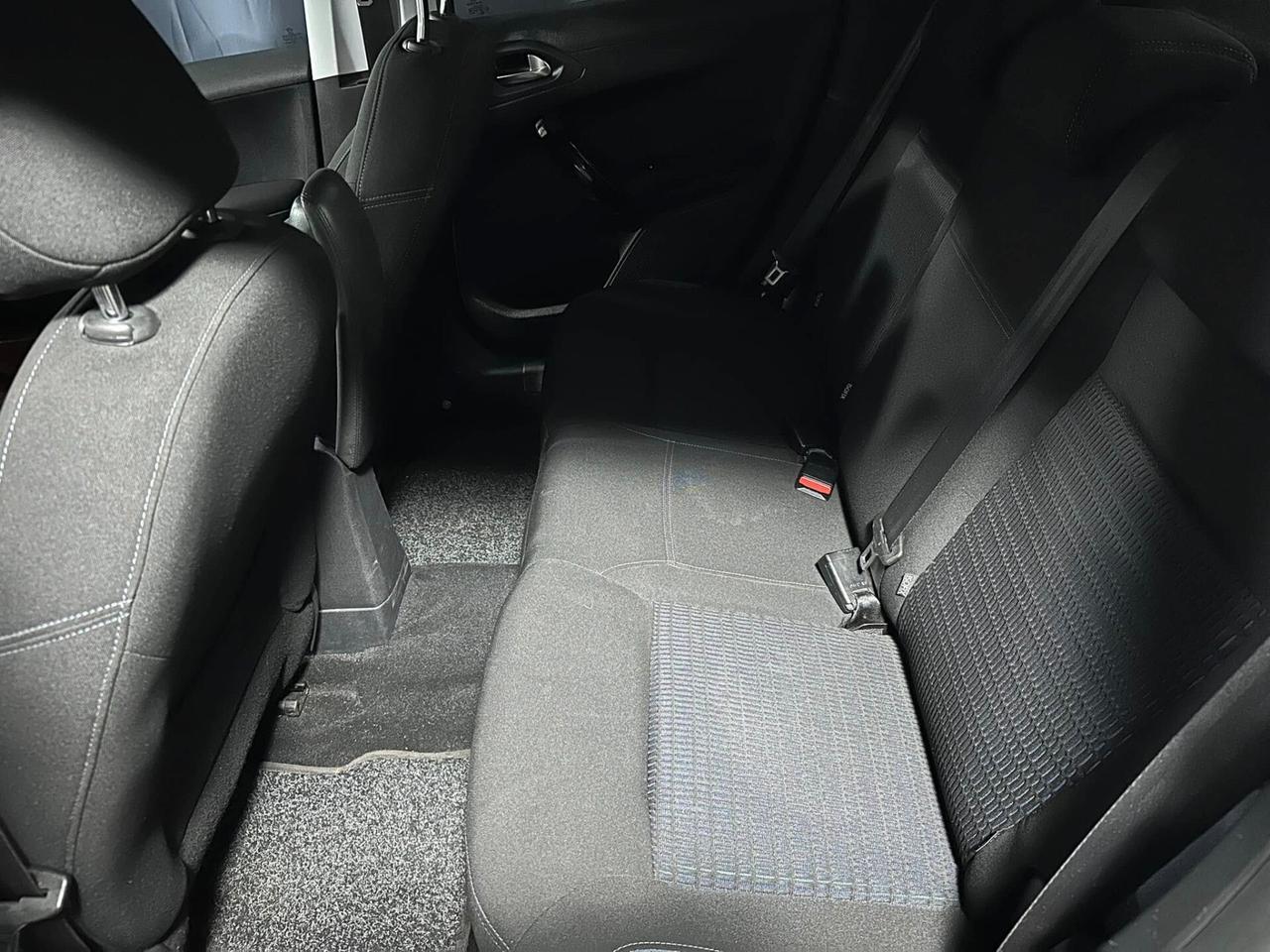 Peugeot 208 1.6 e-HDi 92 CV Stop&Start 5 porte Allure