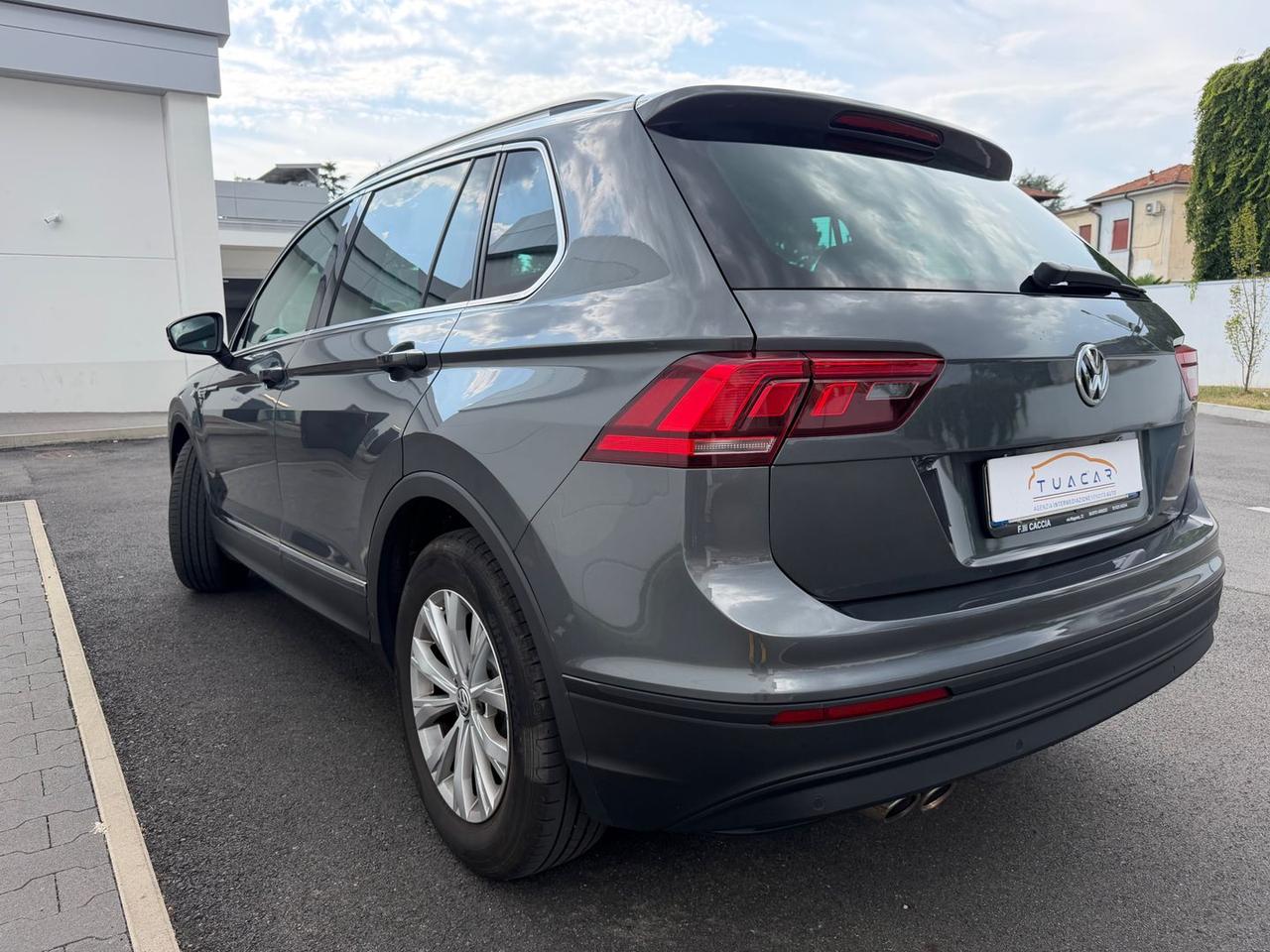 Volkswagen Tiguan 1.6 TDI Busines #11515