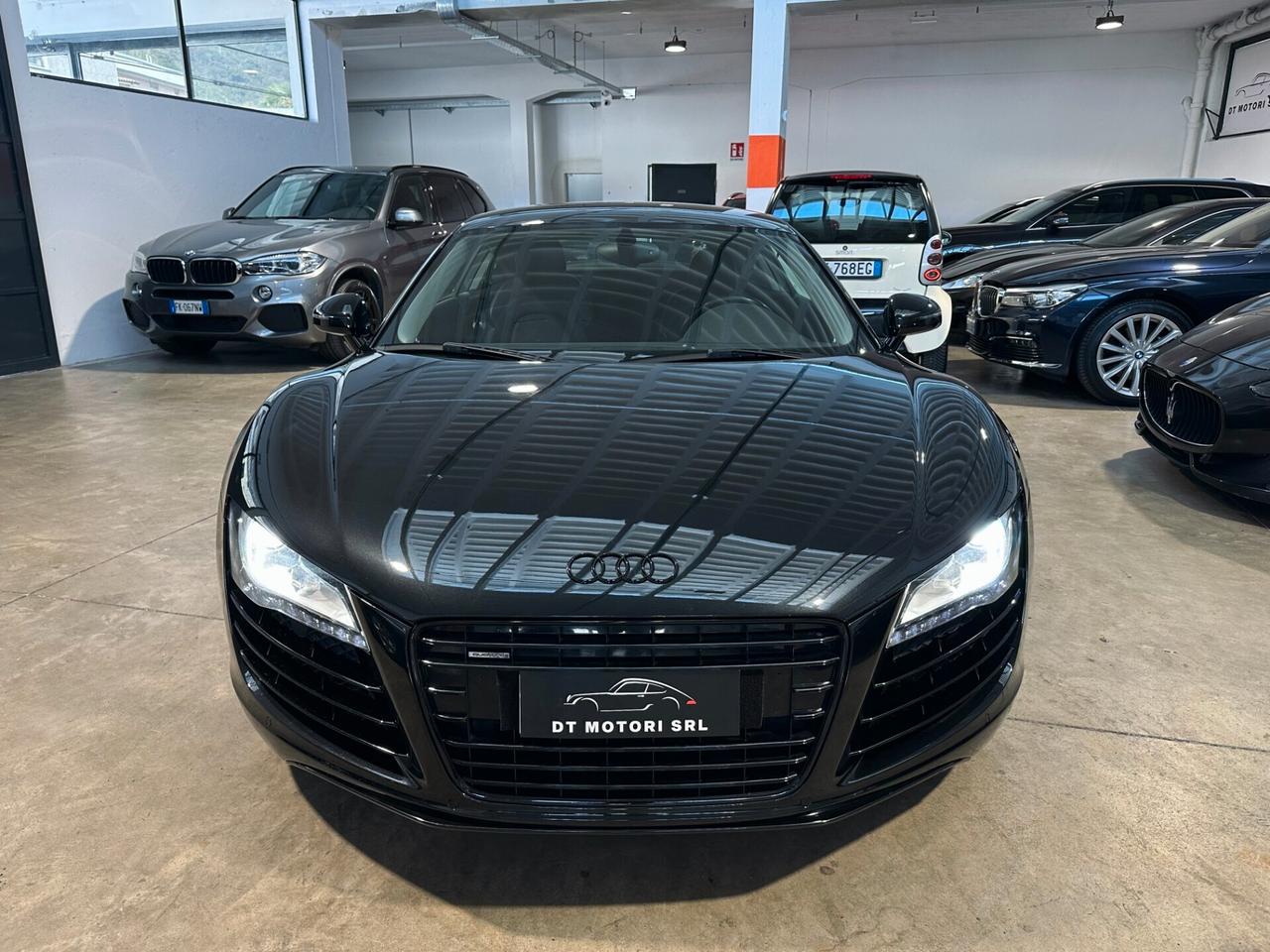 Audi R8 4.2 V8 FSI quattro R tronic - tagliandi STUPENDA!!