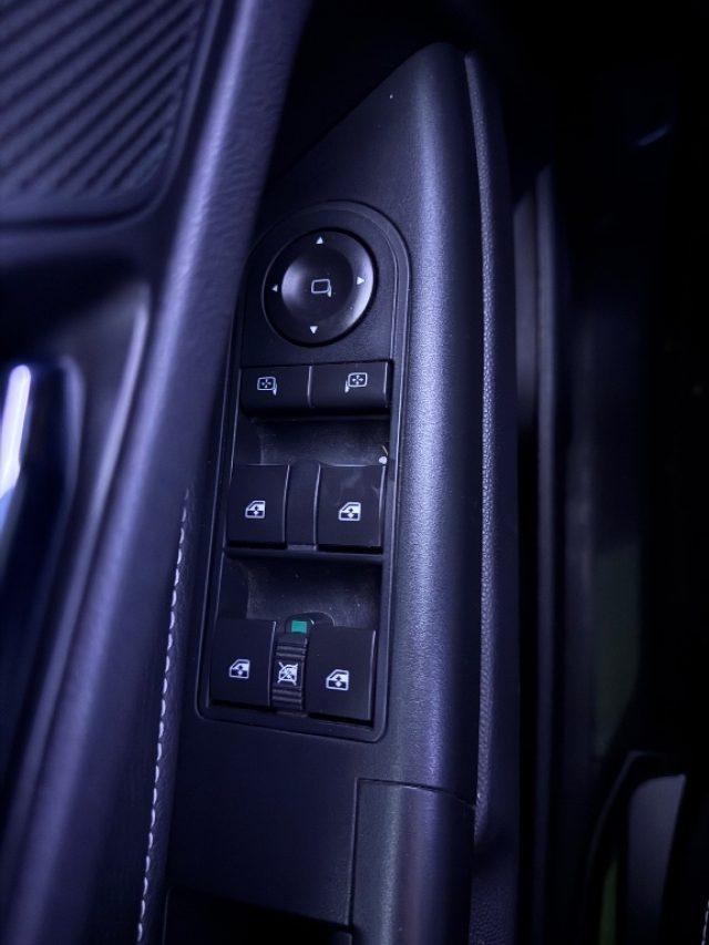 OPEL Zafira 1.8 16V VVT Cosmo