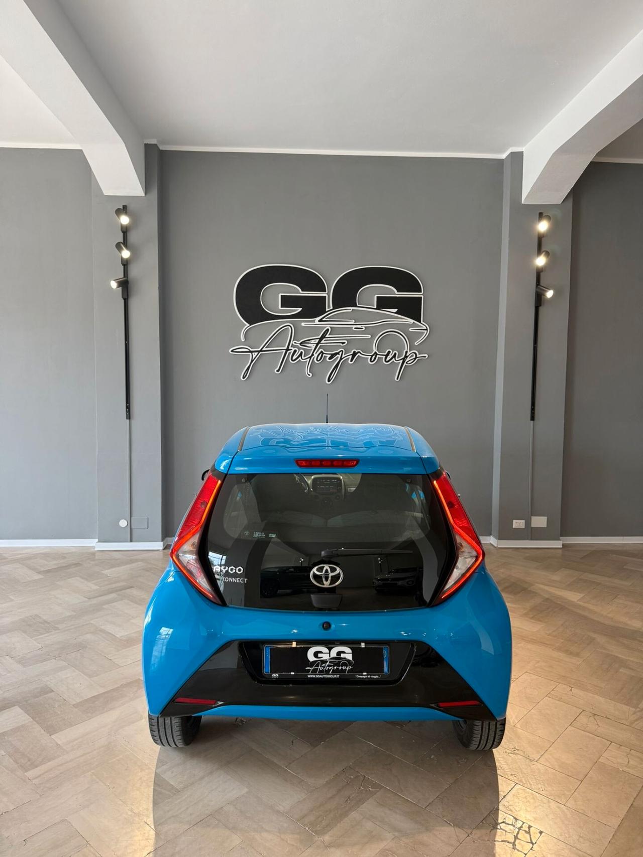 Toyota Aygo Connect 1.0 VVT-i 72 CV 5 porte x-clusiv
