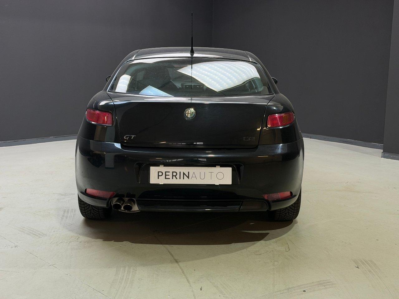 Alfa Romeo GT 1.9 jtd mjt Distinctive