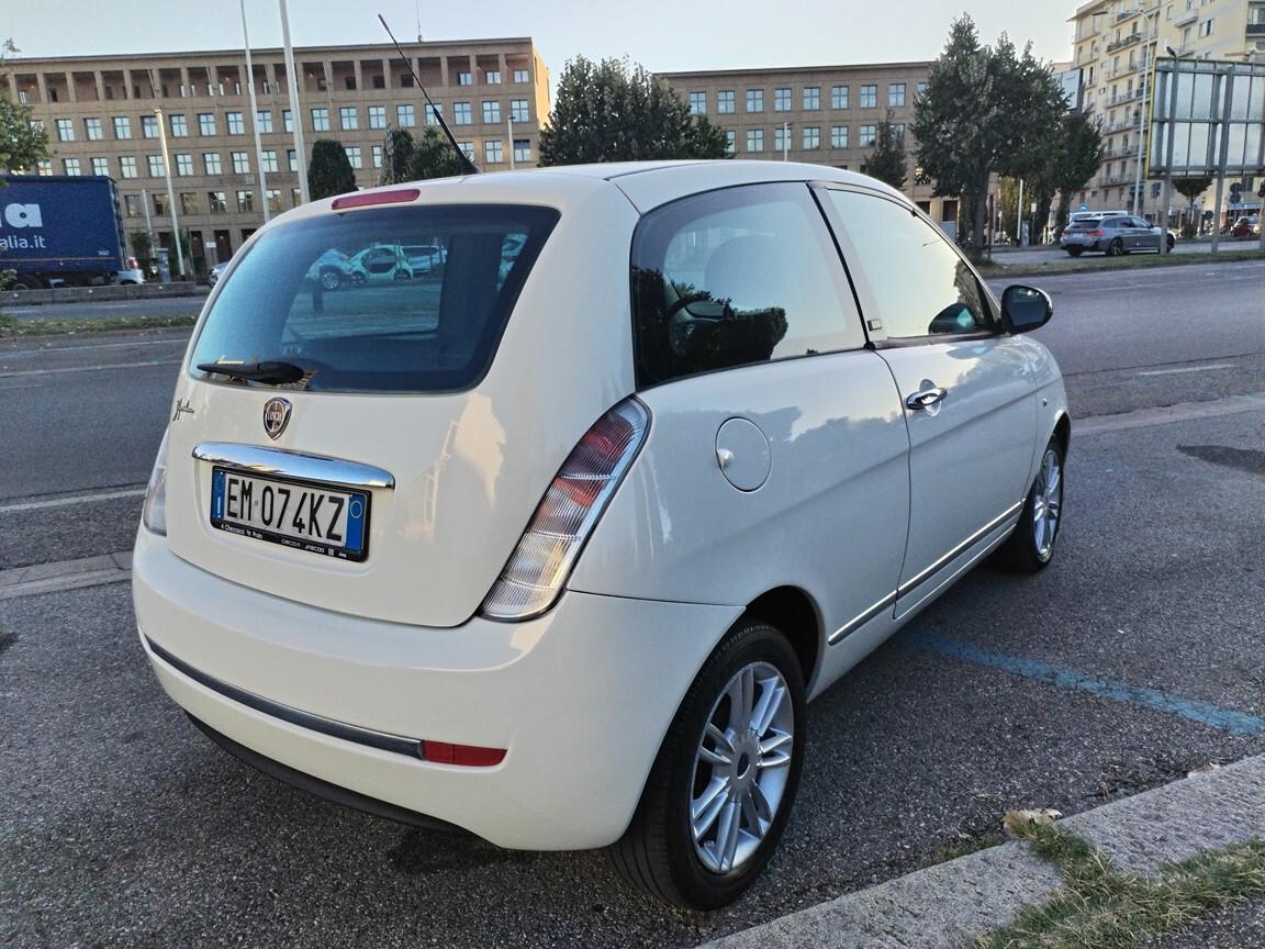 Lancia Ypsilon 1.2 Fire Unyca 76000km 4/2012 euro 5 consegna con tagliando e distribuzione