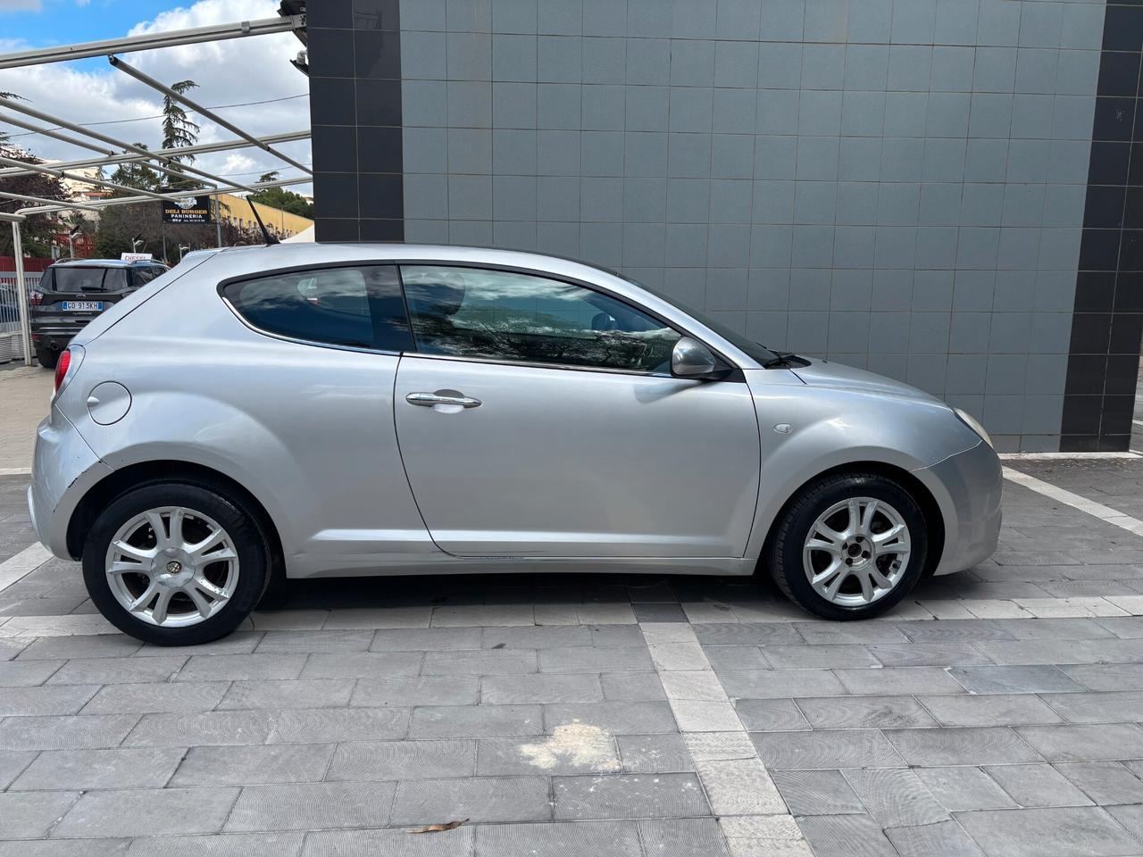 Alfa Romeo MiTo 1.3 JTDm S&S Distinctive Sport Pack