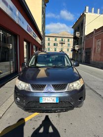 Mitsubishi Outlander 2.2 DI-D Instyle 7 p.ti DPF