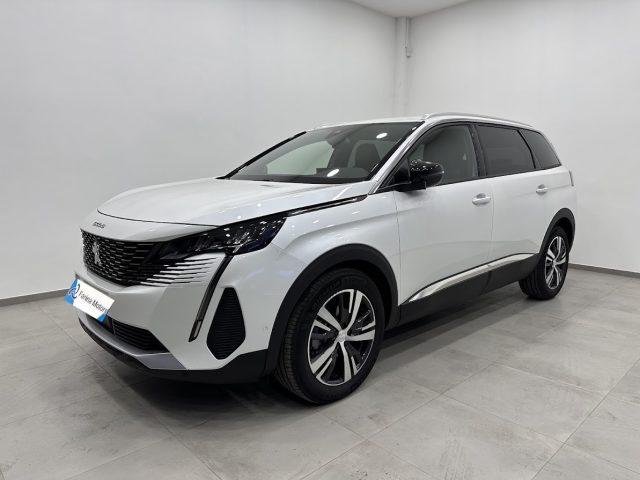 PEUGEOT 5008 Hybrid 136 e-DCS 6 Allure Pack City2 Drive Assist