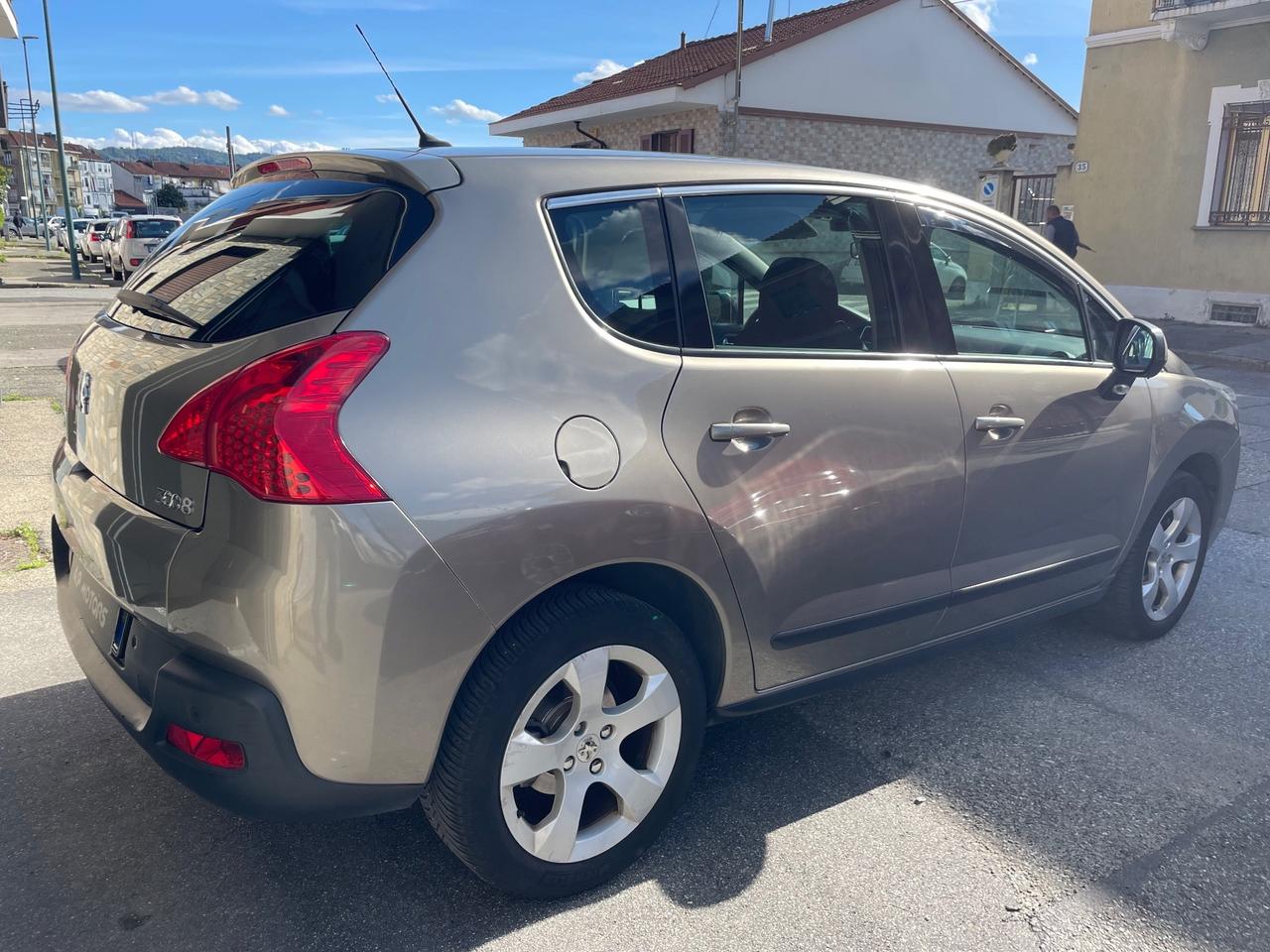 Peugeot 3008 1.6 HDi 112CV Active Mix