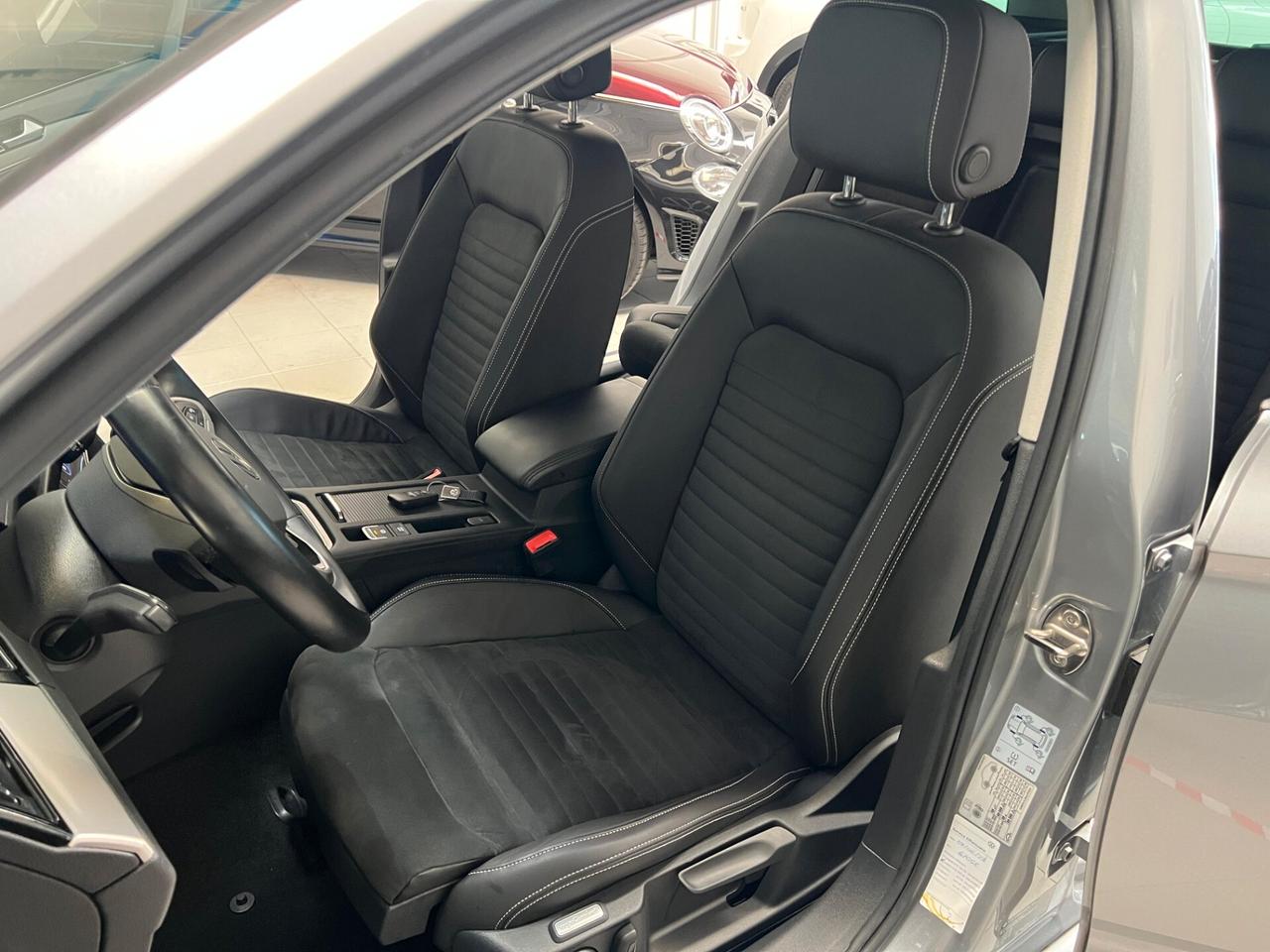 Volkswagen Passat VW HIGHLINE 150CV DSG