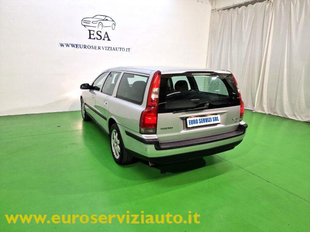 VOLVO V70 2.4 D5 20V cat