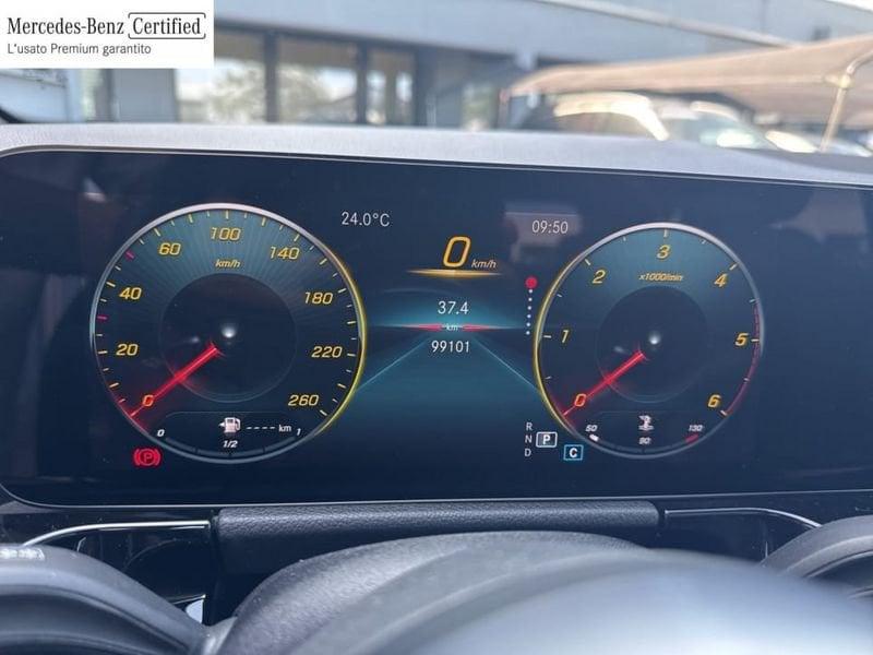 Mercedes-Benz GLA 200 D PREMIUM AUTO