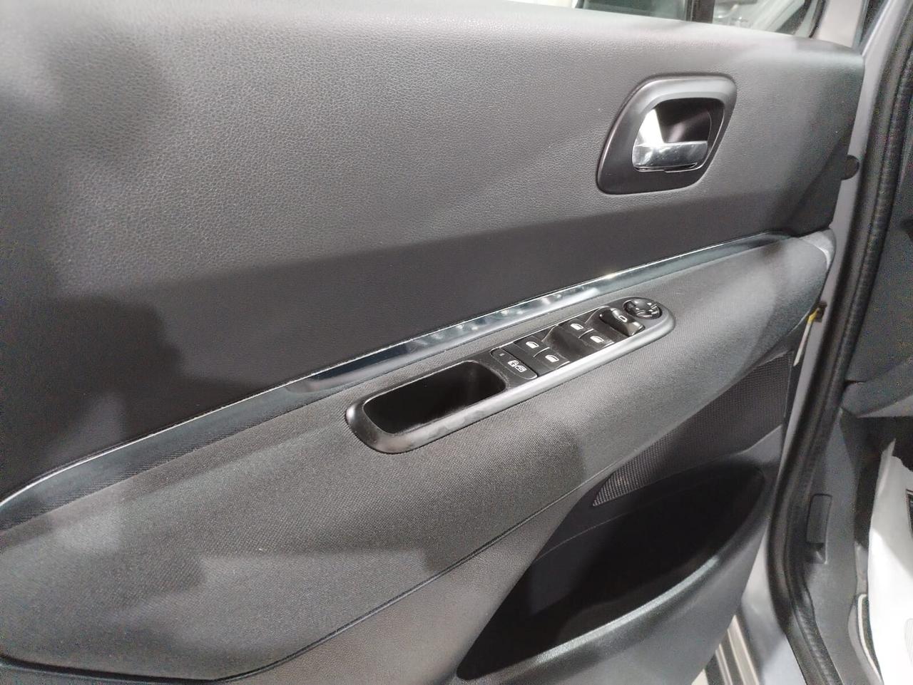 Peugeot 5008 1.6 HDi 115CV Active 7 Posti