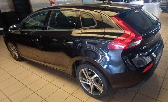 VOLVO V40 D2 1.6 Business