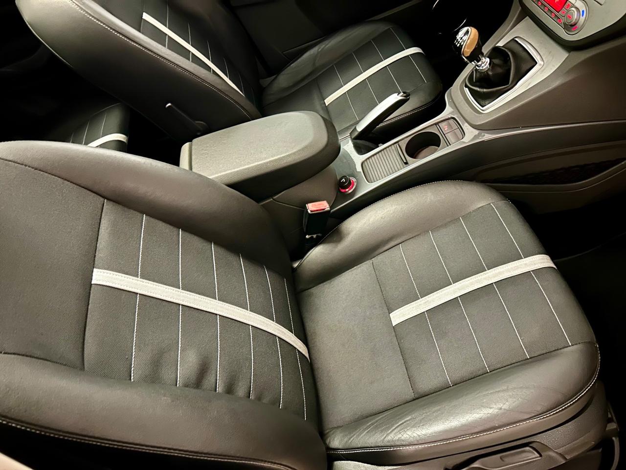 Ford Kuga 2.0 TDCi 136 CV 4WD Titanium DPF