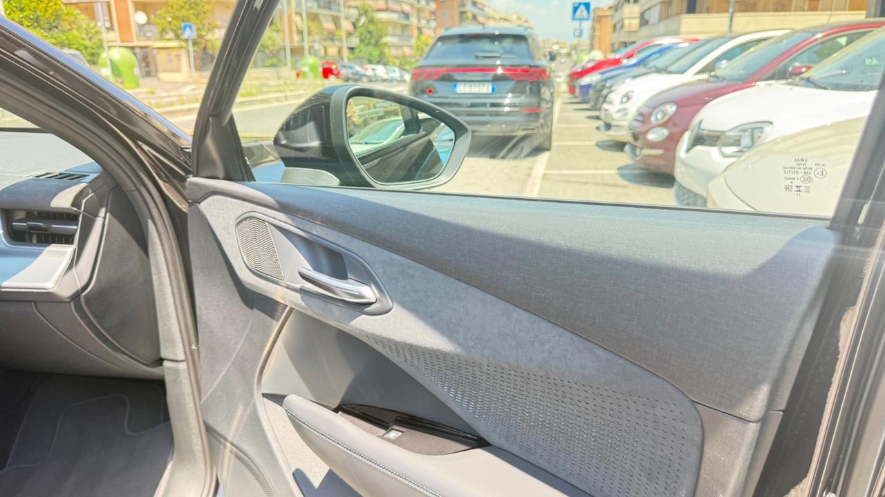 Audi Q3 SPB 40 TDI quattro S tronic line edition MATRIX PELLE TETTO APRIBILE NAVI KAMERA 360 PDC CERCHI