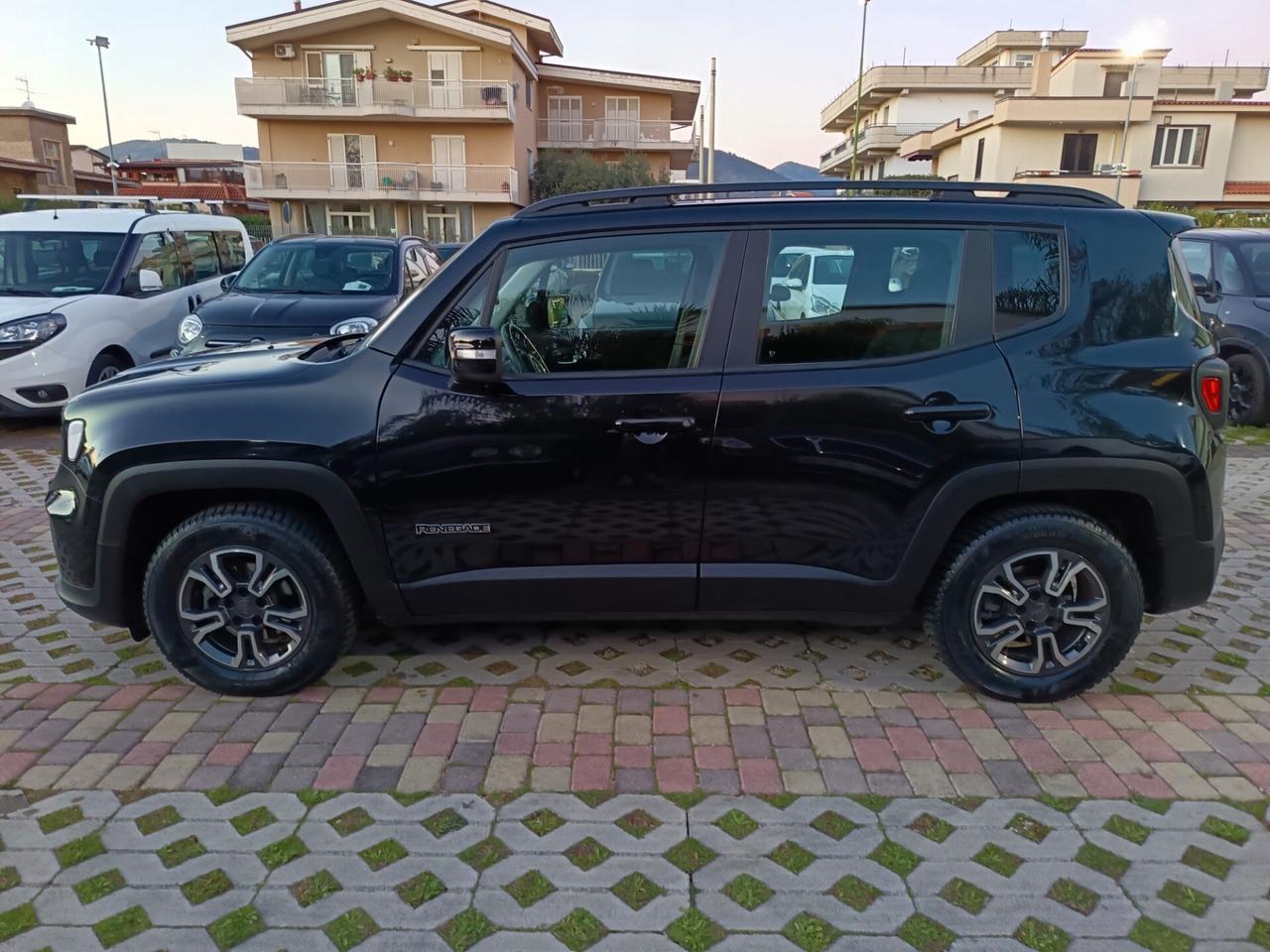 Jeep Renegade 1.6 Mjt DDCT 120 CV Business