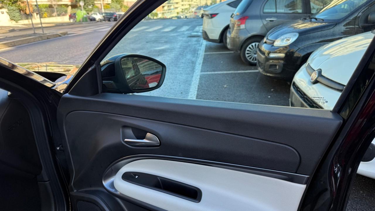 Fiat 600 Hybrid 110 CV DCT MHEV La Prima LED NAVI KAMERA PELLE PDC CERCHI 18 SEDILI ELETTRICI RISCALDATI