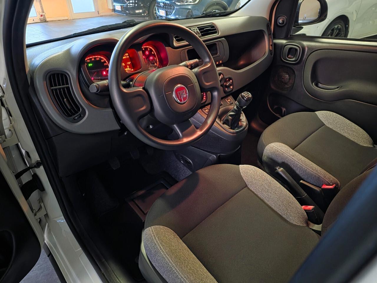 Fiat Panda Hybrid AUTOCARRO N1 4 posti