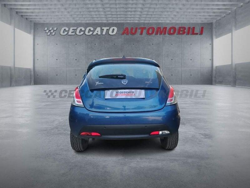 Lancia Ypsilon Ypsilon 1.0 firefly hybrid Silver s&s 70cv 5p.ti