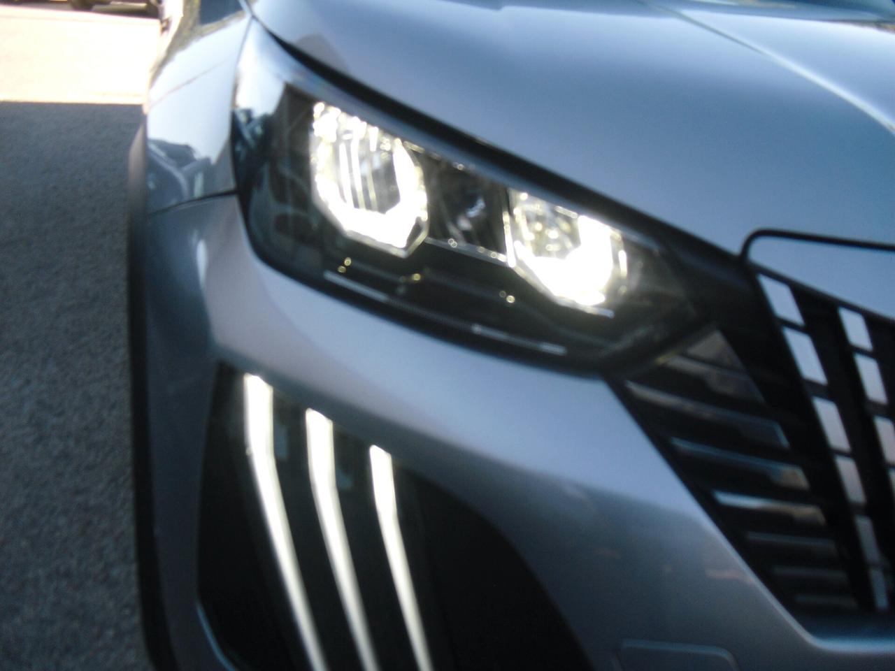 Peugeot 2008 PureTech 100 S&S Allure, FULL OPTIONAL, OTTIME CONDIZIONI!!