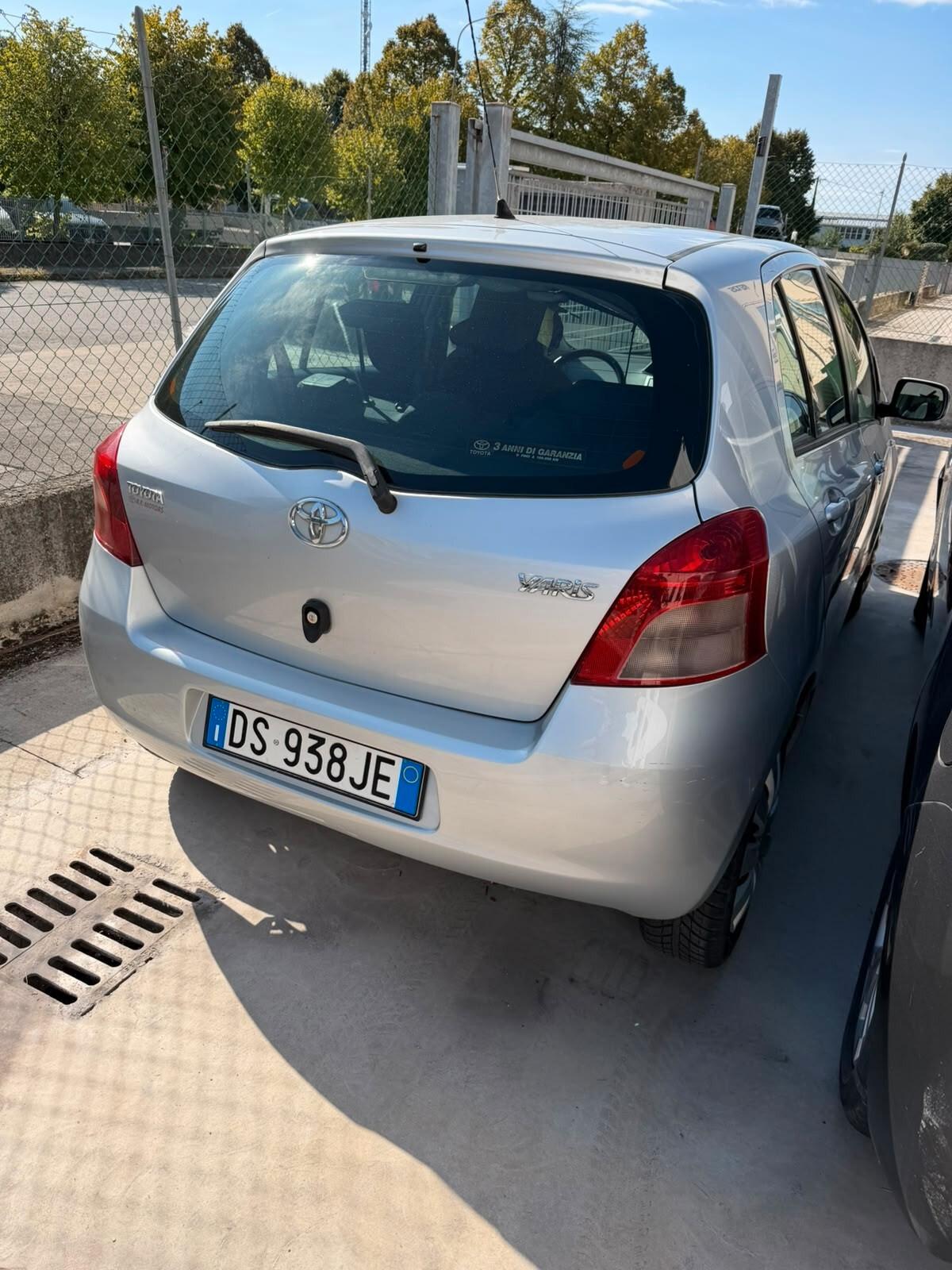 Toyota Yaris 1.3 5 porte Sol