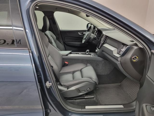 VOLVO XC60 T6 Recharge Plug-in Hybrid AWD automatico Plus Dar