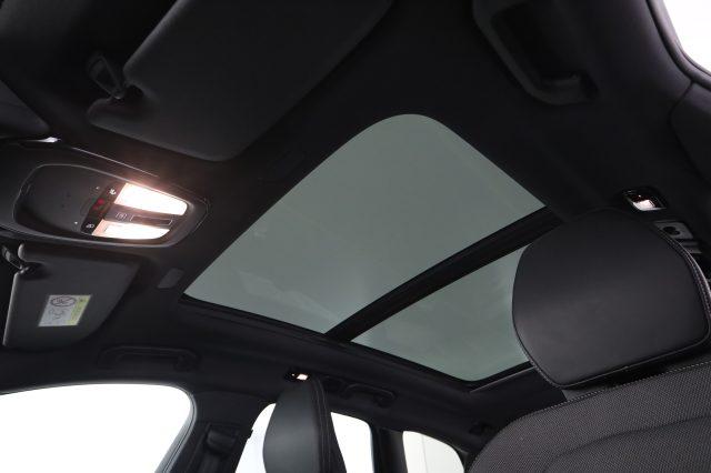 VOLVO XC60 XC60 B4 (d) AWD automatico Ultimate Dark