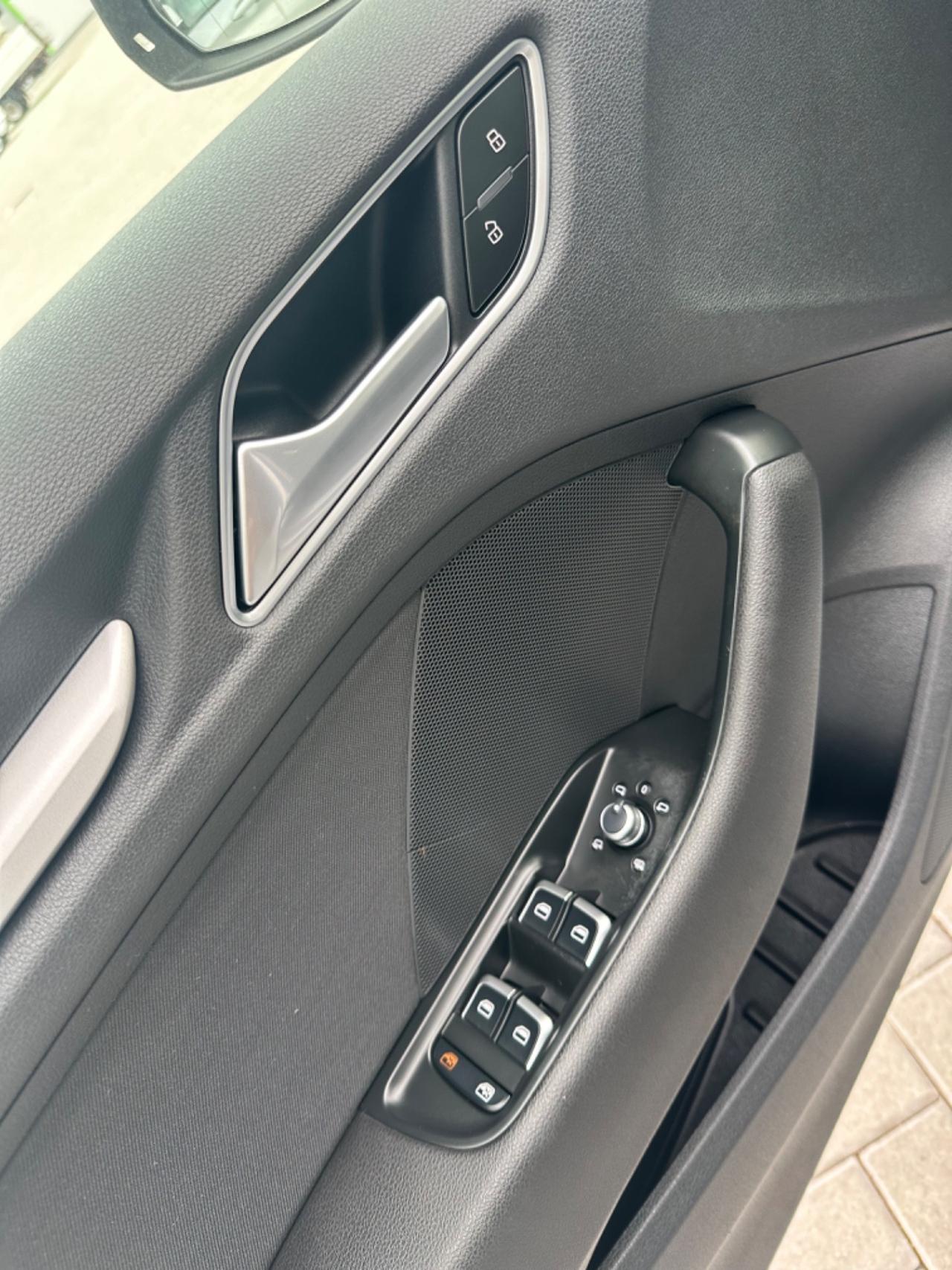 Audi A3 sportback 1.6 TDI S line EURO 6
